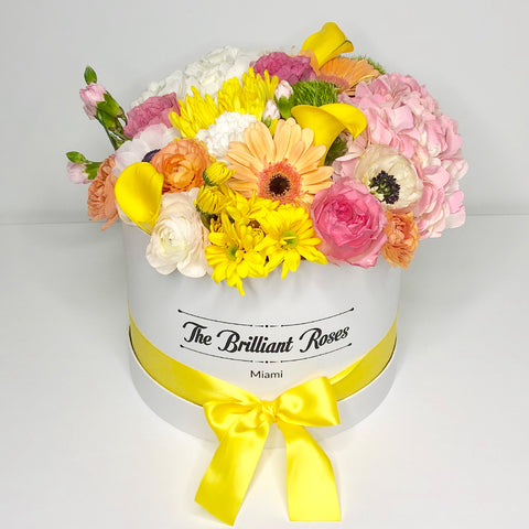 Assorted flower box - seasonal selection